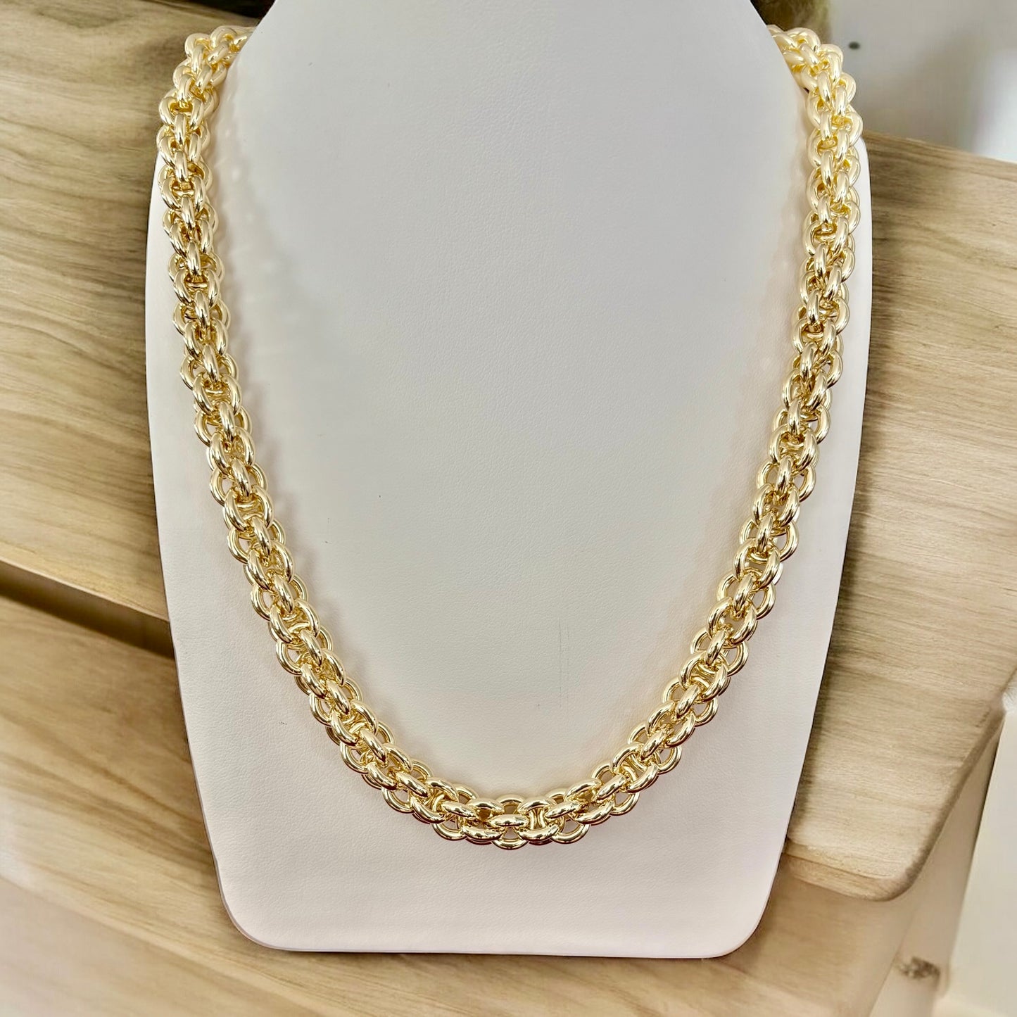Chunky Chain Necklace.