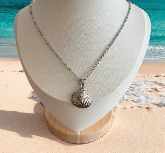 Mini Shell Necklace.
