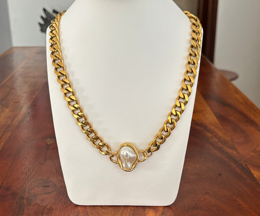 Chunky Pearl Necklace