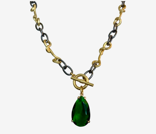 Vera Necklace.