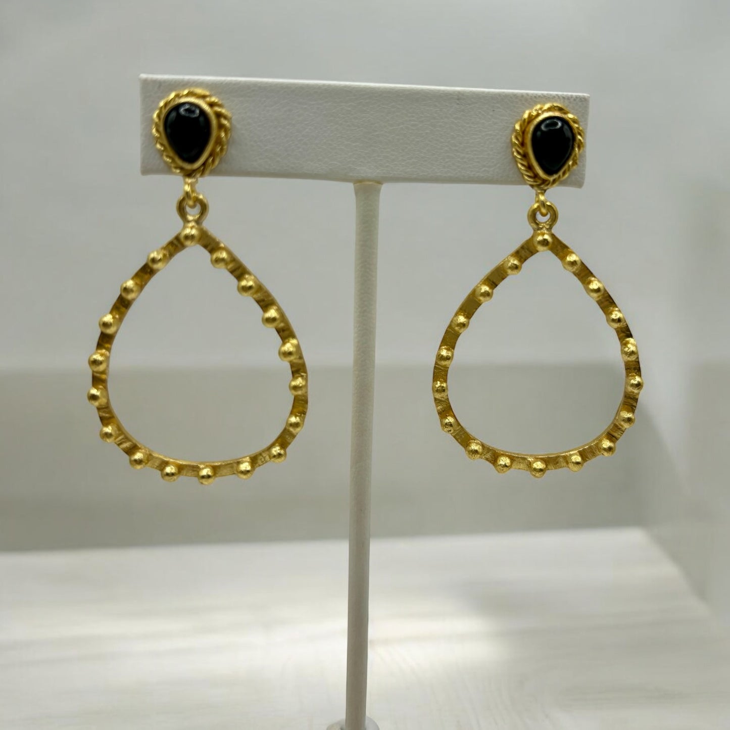 Mila Earring