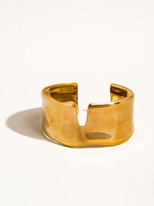 Clara Cuff.